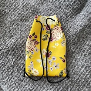 Triangl Neoprene Floral Drawstring Backpack. Like new!